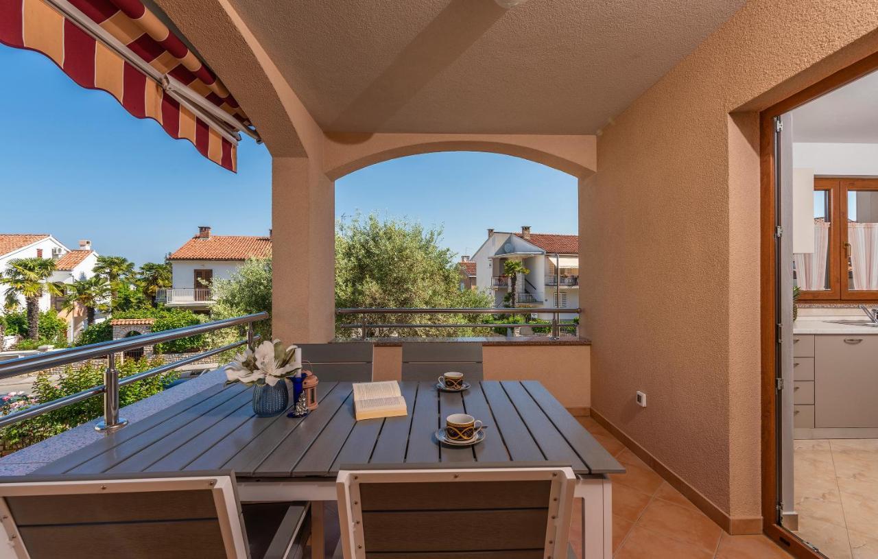 Apartments Villa Ana Porec Ngoại thất bức ảnh