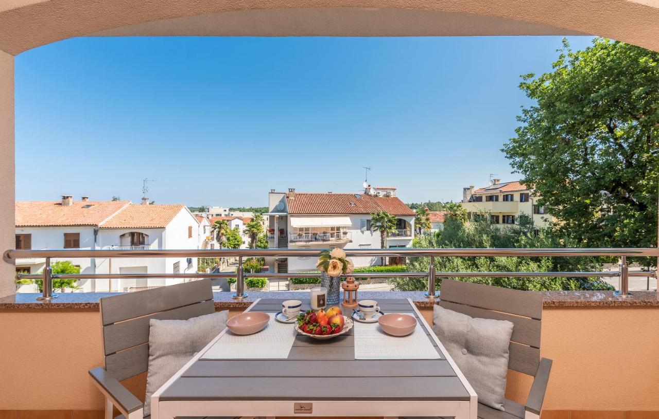 Apartments Villa Ana Porec Ngoại thất bức ảnh