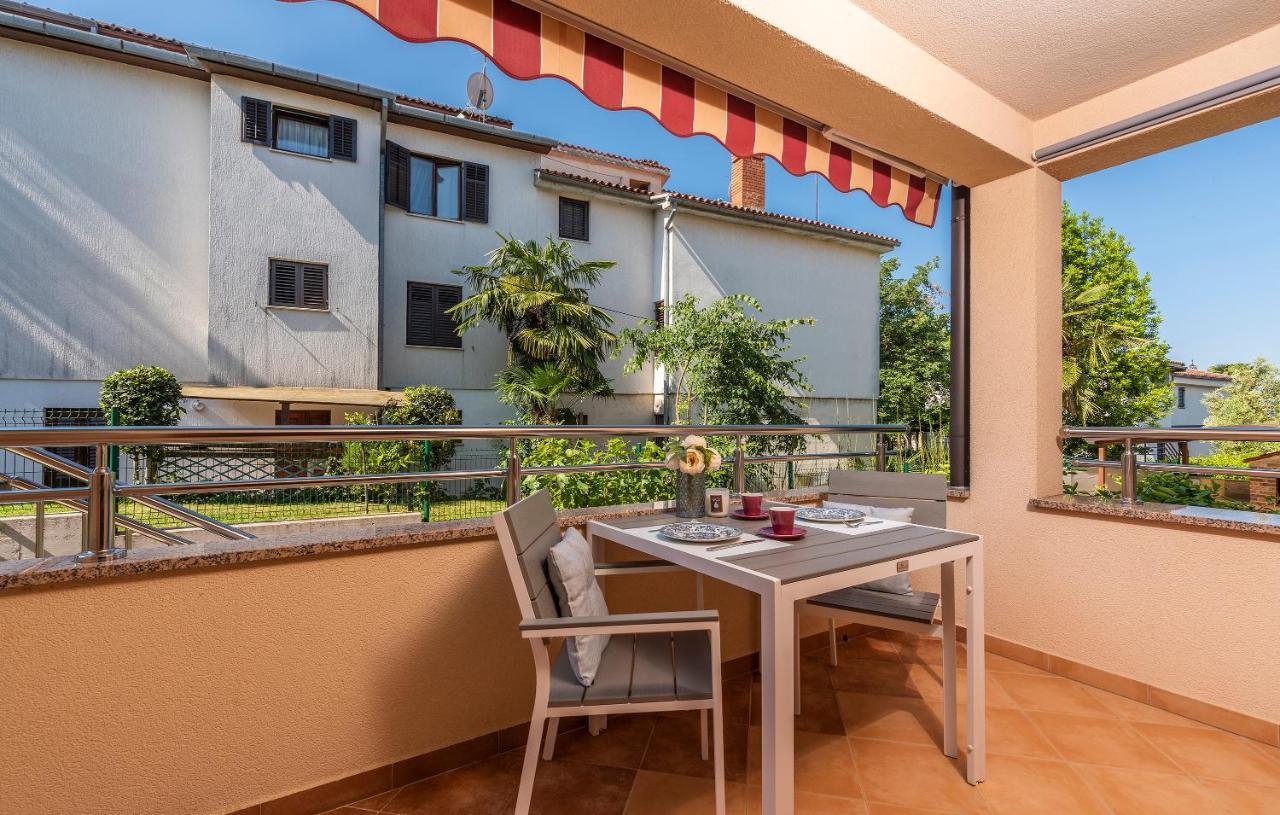 Apartments Villa Ana Porec Ngoại thất bức ảnh