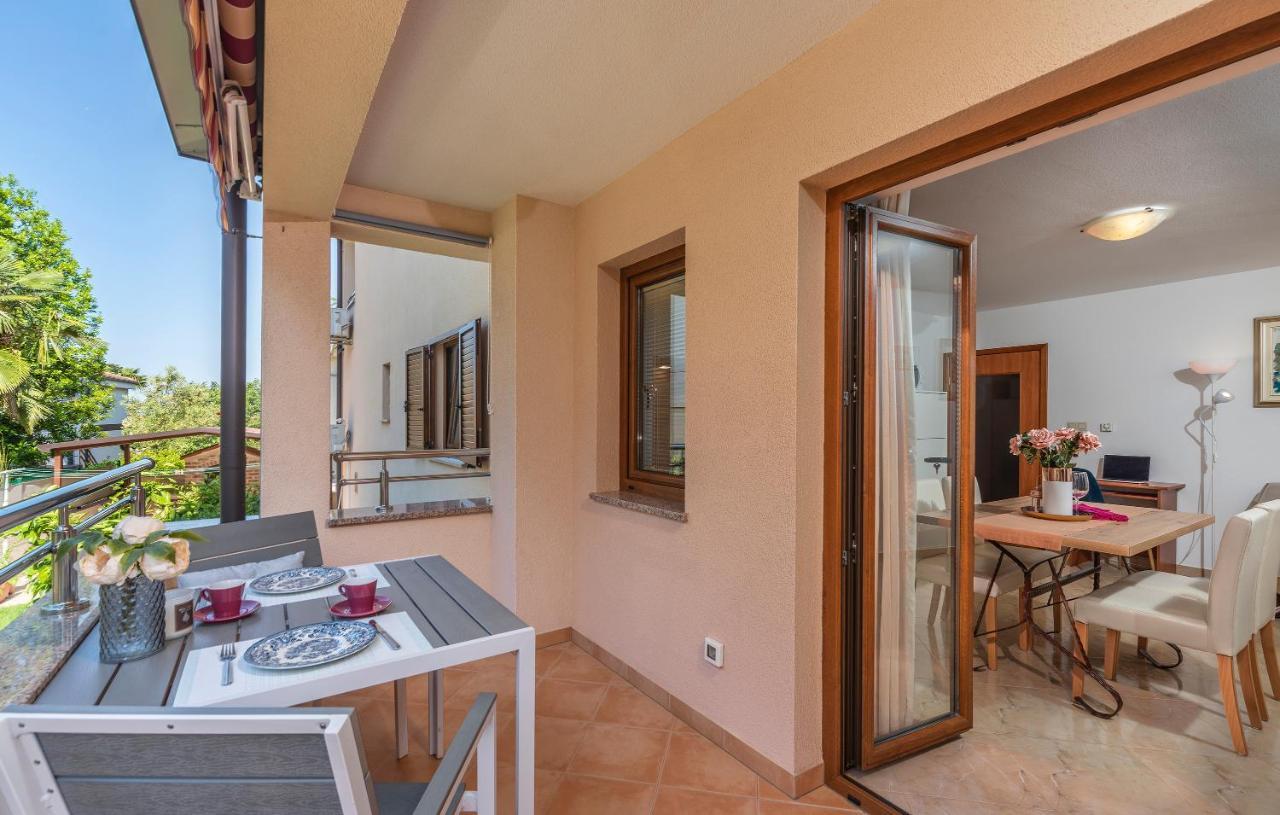 Apartments Villa Ana Porec Ngoại thất bức ảnh