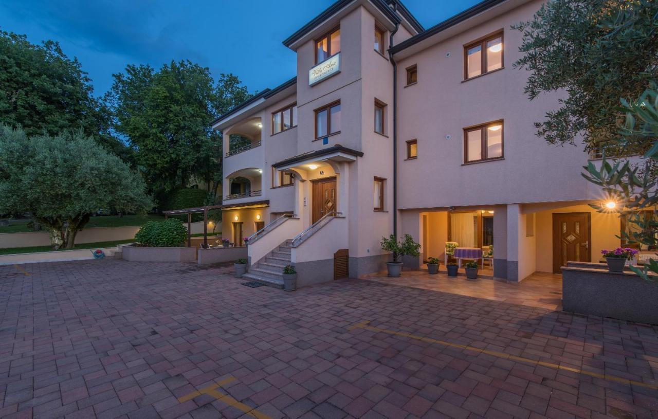 Apartments Villa Ana Porec Ngoại thất bức ảnh