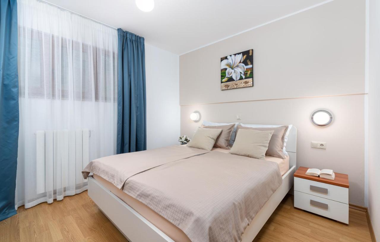 Apartments Villa Ana Porec Ngoại thất bức ảnh