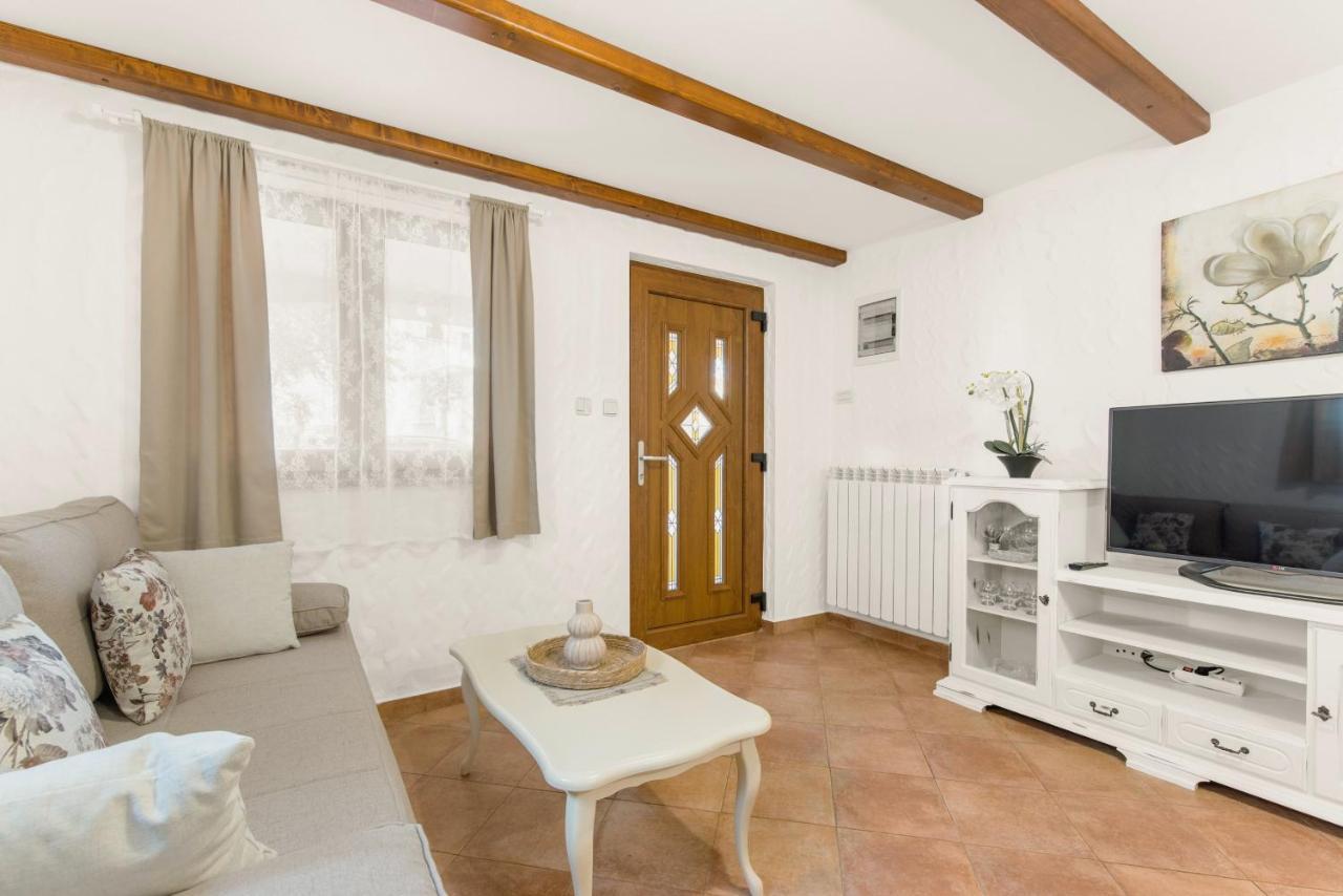 Apartments Villa Ana Porec Ngoại thất bức ảnh