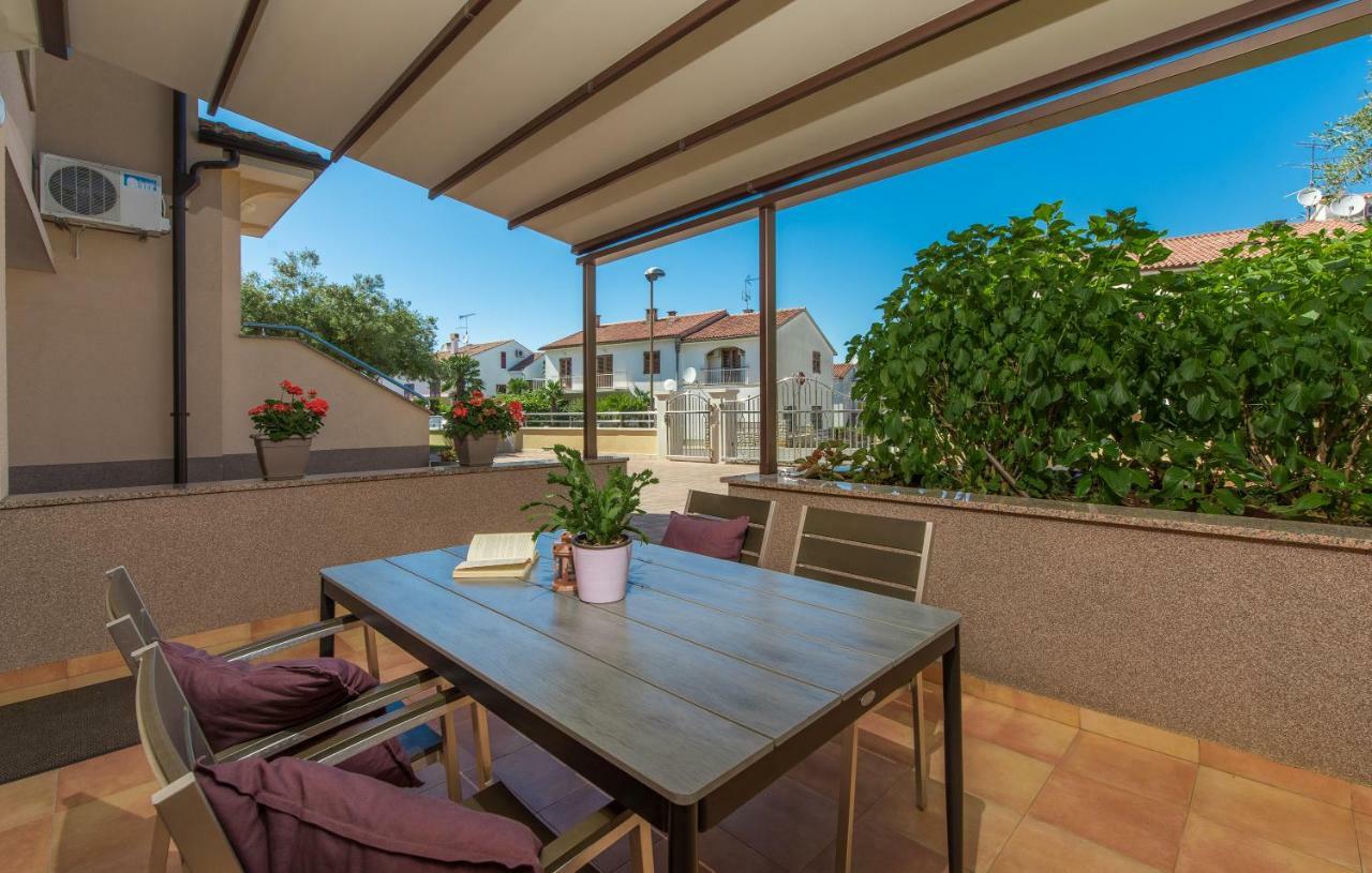 Apartments Villa Ana Porec Ngoại thất bức ảnh